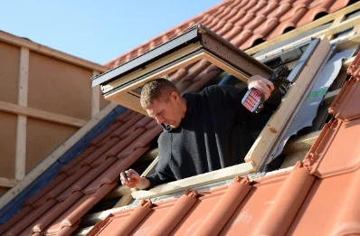Pose de fenêtres de toit Velux à Moulle